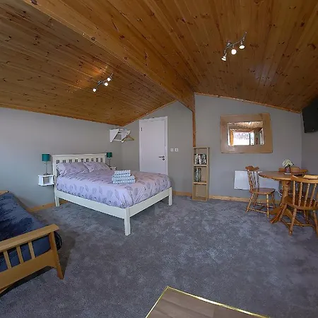 The Cabin @ Willowmere Clane Exterior photo